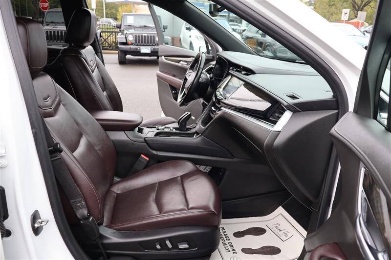 2020 Cadillac XT6 Premium Luxury