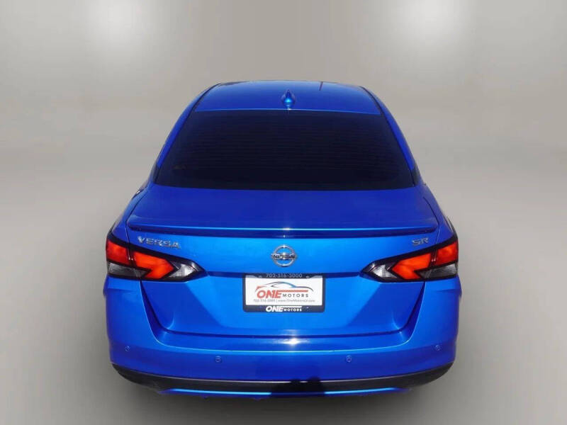 2020 Nissan Versa SR