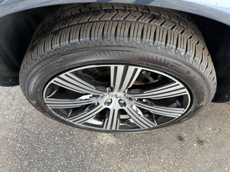 2022 Volvo XC90 T6 Inscription 7-Passenger