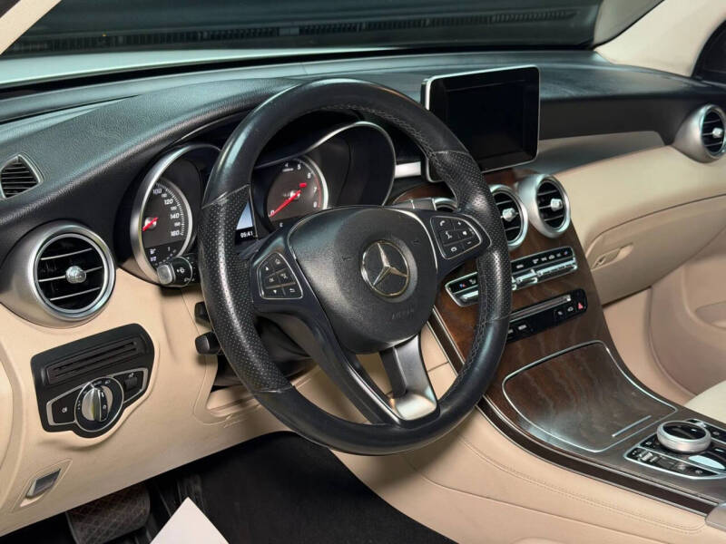 2019 Mercedes-Benz GLC GLC 300
