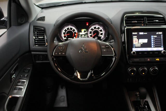 2026 Mitsubishi Outlander Sport SE