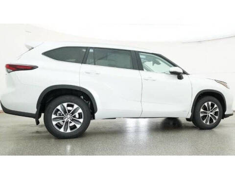 2026 Toyota Highlander Hybrid XLE
