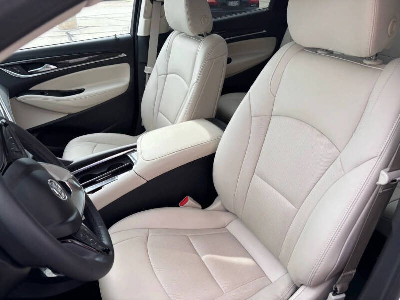 2024 Buick Enclave Essence