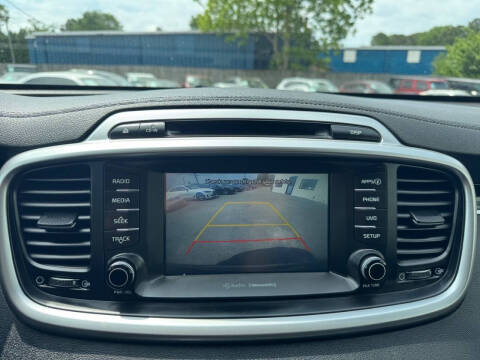 2018 Kia Sorento LX