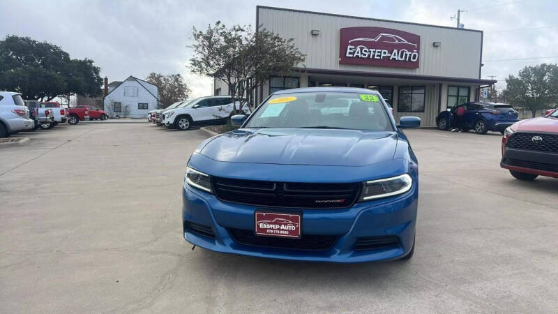 2022 Dodge Charger SXT photo 2