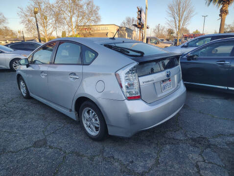 2010 Toyota Prius III