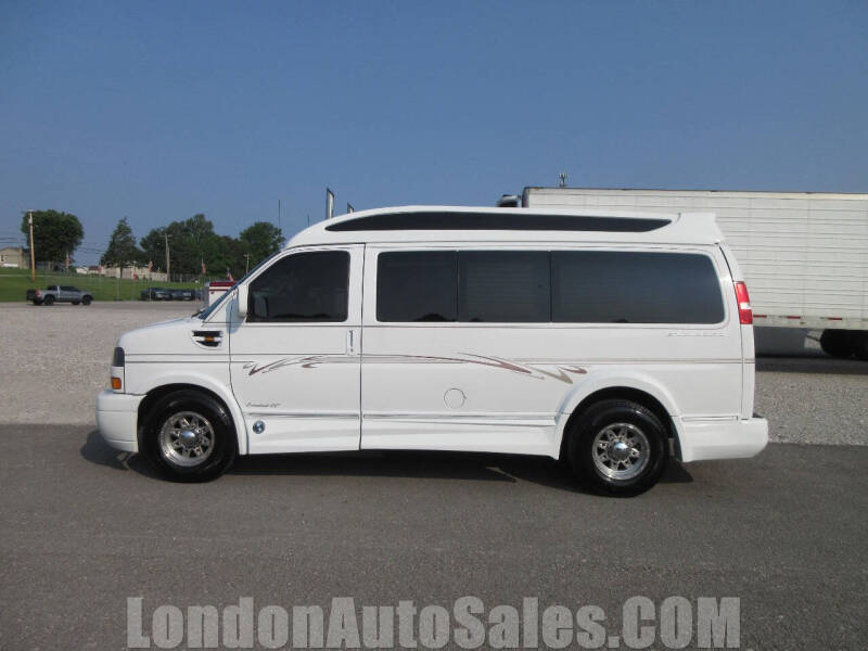 2017 GMC Savana 2500