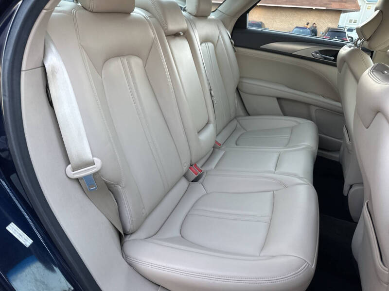 2017 Lincoln MKZ Premiere