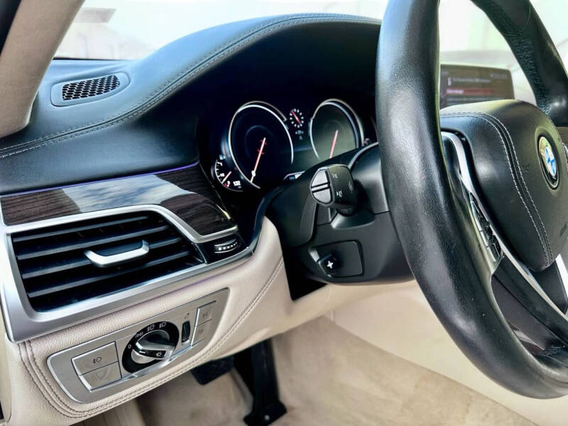 2016 BMW 7 Series 740i