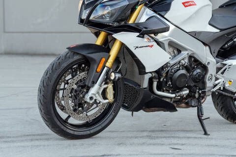 2015 Aprilia Tuono V4