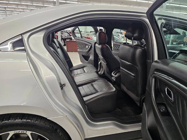 2017 Ford Taurus SHO