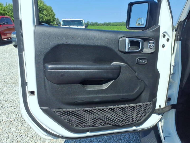 2021 Jeep Gladiator Sport