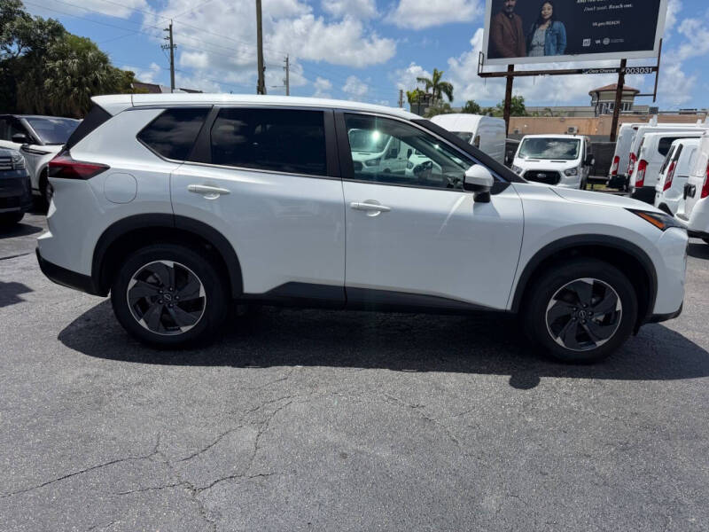 2024 Nissan Rogue SV