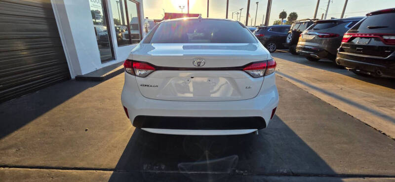 2022 Toyota Corolla LE