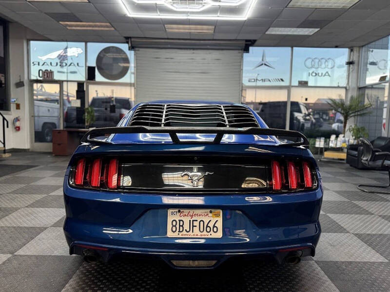 2017 Ford Mustang V6