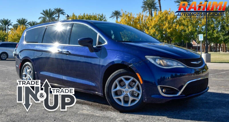 2018 Chrysler Pacifica Touring Plus's photo