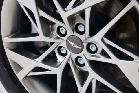 2022 Genesis GV70 2.5T Standard