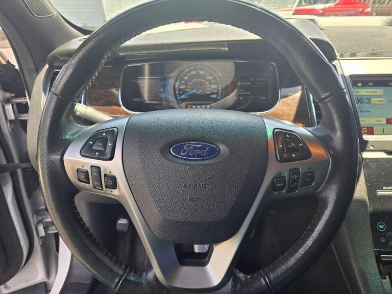 2018 Ford Taurus Limited