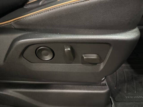 2022 GMC Yukon XL AT4