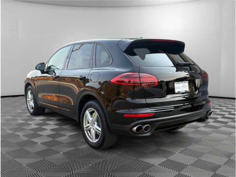2016 Porsche Cayenne S E-Hybrid