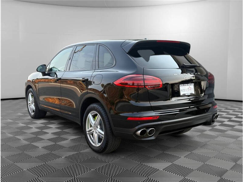 2016 Porsche Cayenne S E-Hybrid