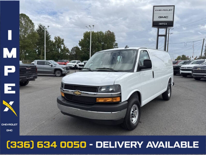 2025 Chevrolet Express Cargo Work Van's photo
