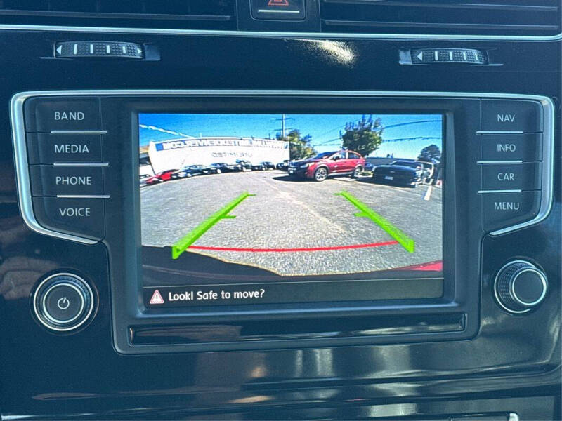 2016 Volkswagen Golf R 4Motion