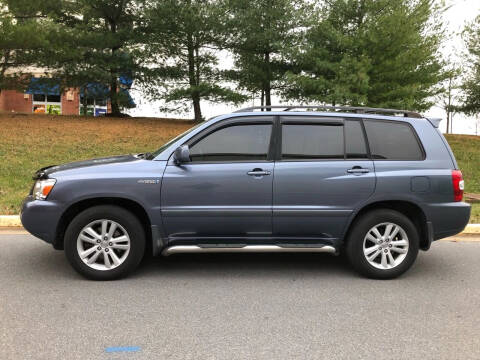 2006 Toyota Highlander Hybrid for sale at PREMIER AUTO SALES in Martinsburg WV