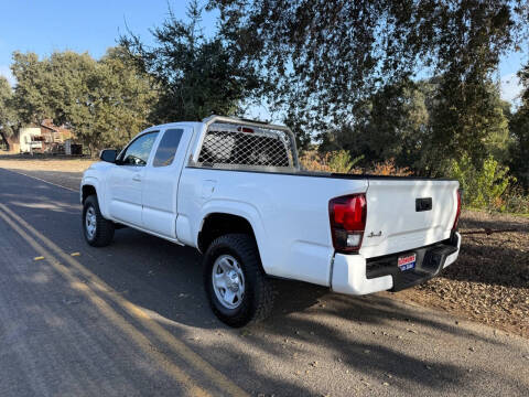 2019 Toyota Tacoma SR