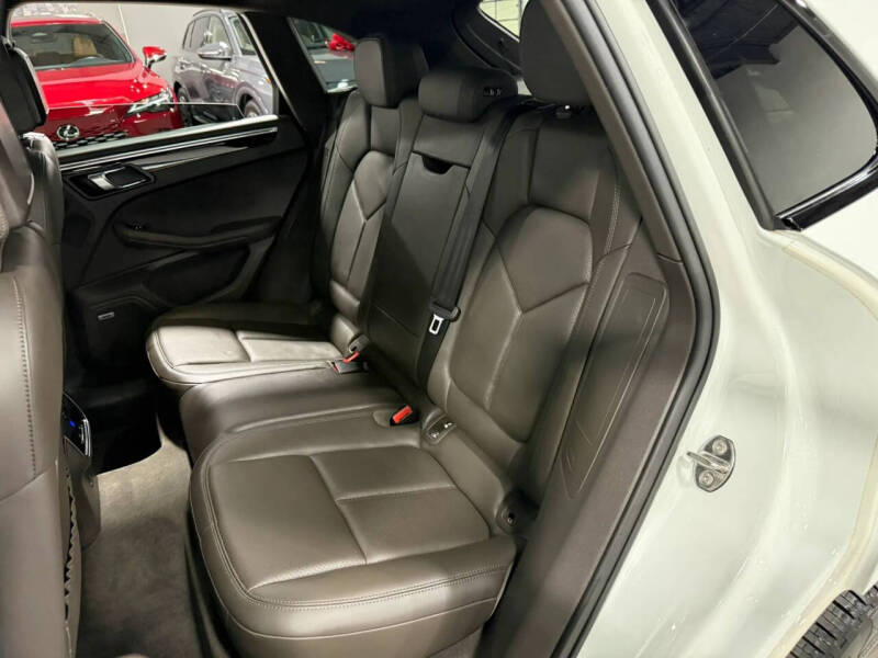 2019 Porsche Macan S