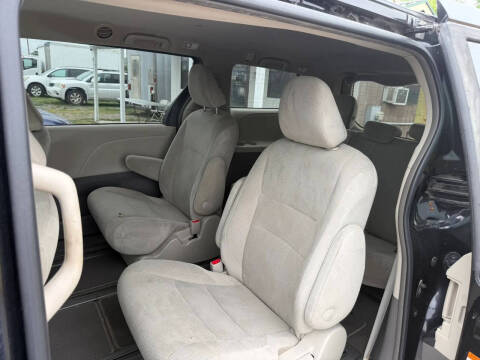 2019 Toyota Sienna L 7-Passenger