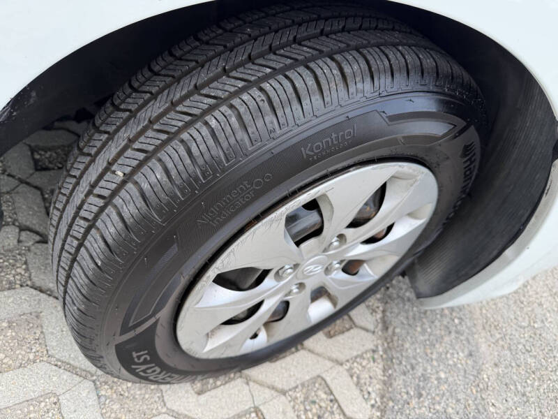 2015 Hyundai Accent GS