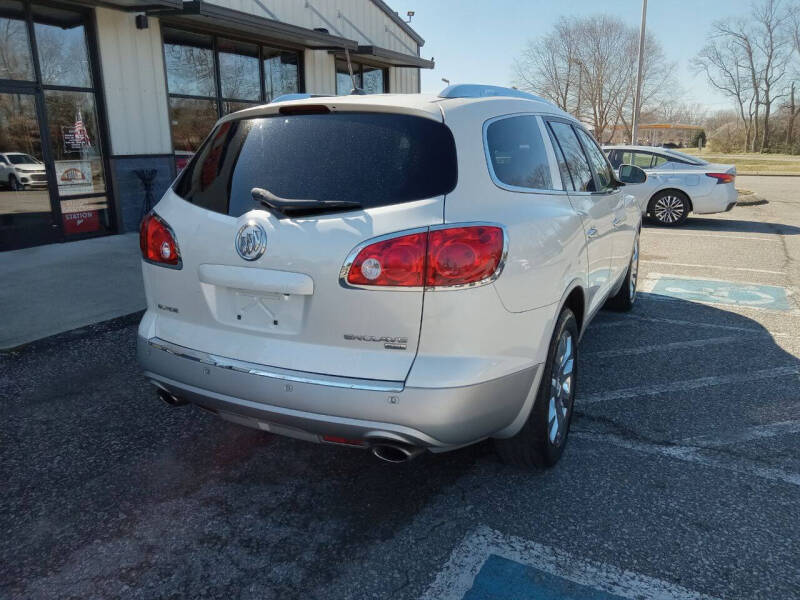 2011 Buick Enclave CXL-2