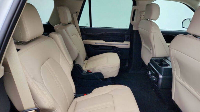 2024 Ford Expedition Platinum