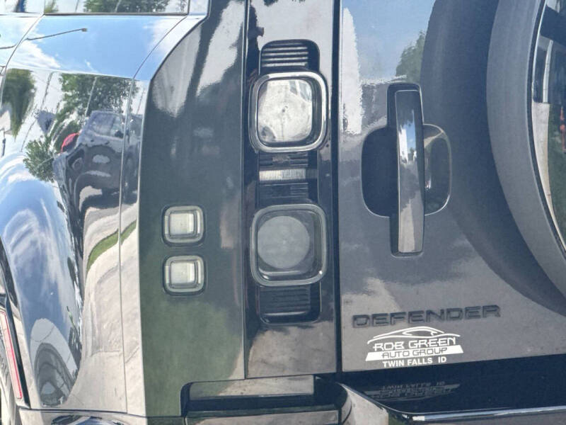 2024 Land Rover Defender 110 P400 X