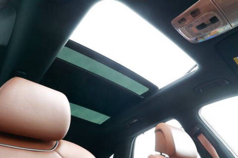 2022 Genesis GV70 2.5T Standard