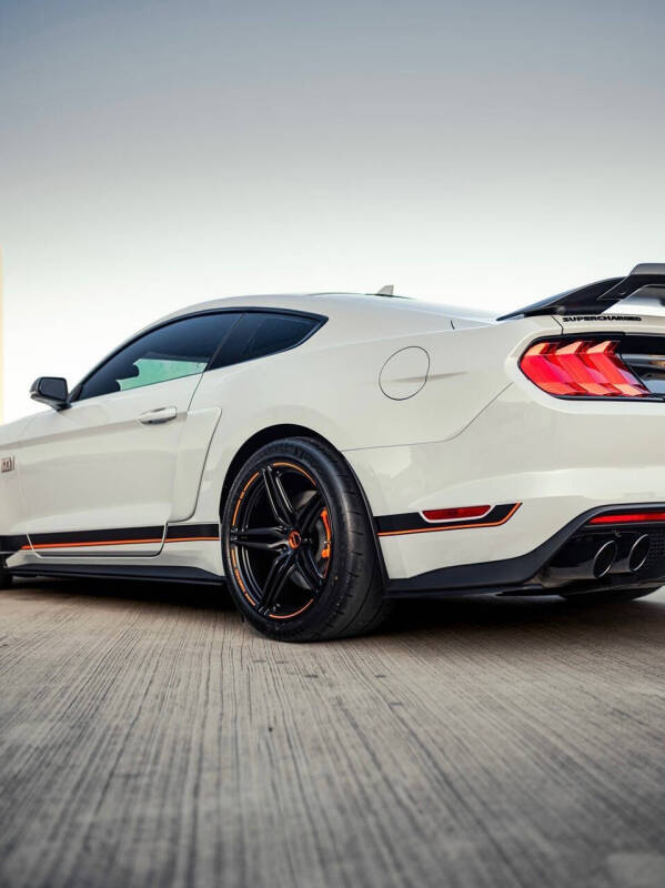 2022 Ford Mustang Mach 1