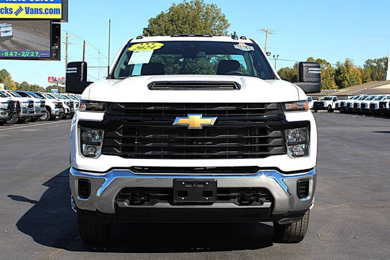 2024 Chevrolet Silverado 3500HD CC
