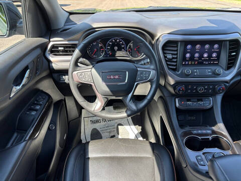 2022 GMC Acadia AT4