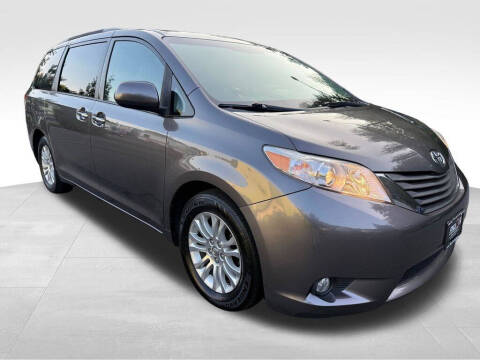 2014 Toyota Sienna
