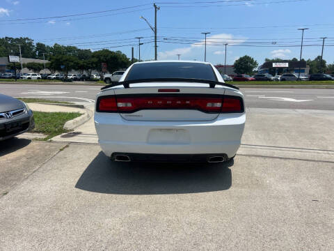 2013 Dodge Charger SE