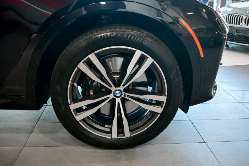 2021 BMW X7 M50i