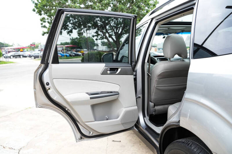 2011 Subaru Forester 2.5X Limited