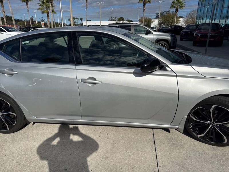 2023 Nissan Altima 2.5 SR