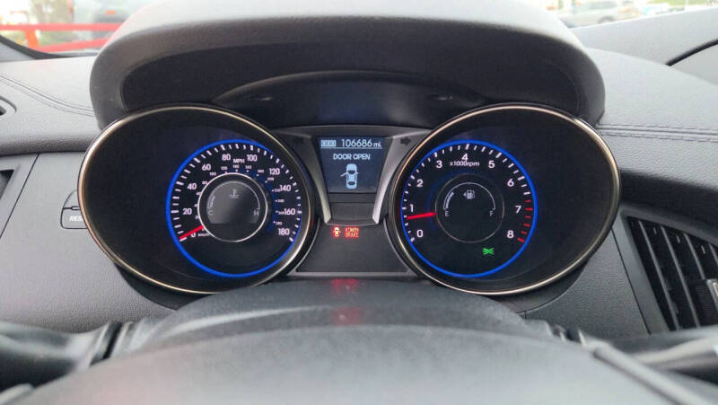 2013 Hyundai Genesis Coupe 3.8 Track