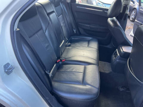 2010 Chrysler 300 Touring