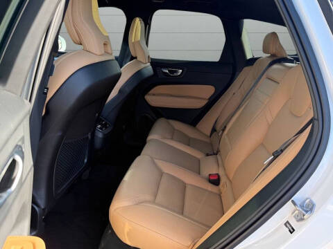 2021 Volvo XC60 T5 Inscription