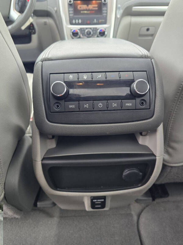 2016 GMC Acadia SLT-1