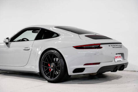 2018 Porsche 911 Carrera GTS