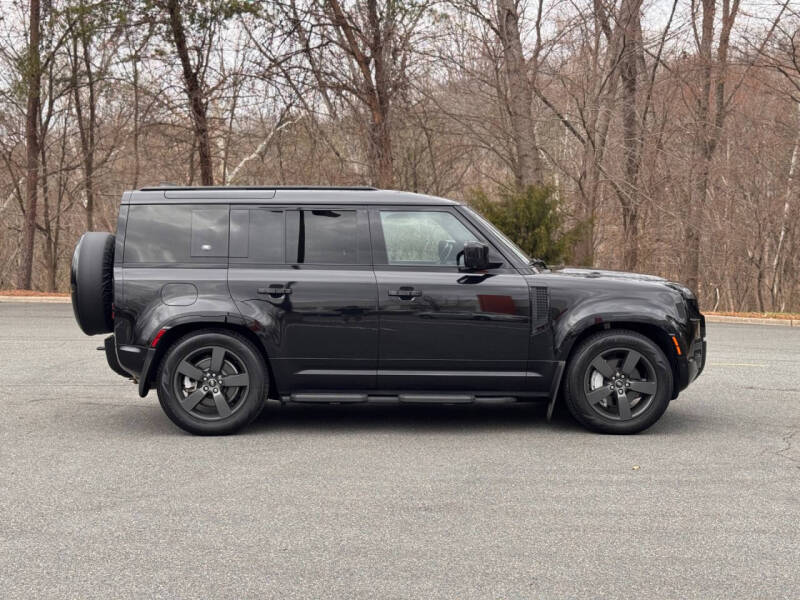 2023 Land Rover Defender 110 X-Dynamic SE